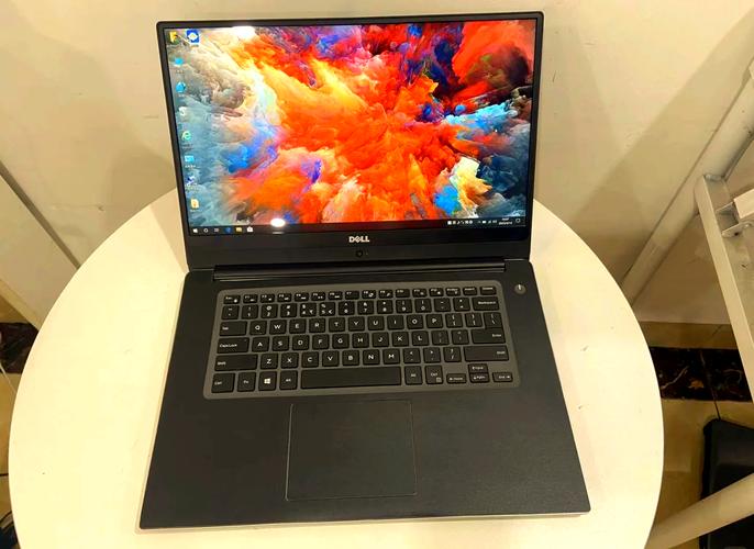 戴尔灵越燃7000什么时候上市的