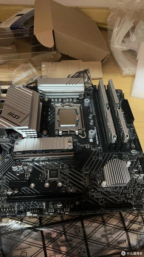 b85主板支持ddr4内存吗?