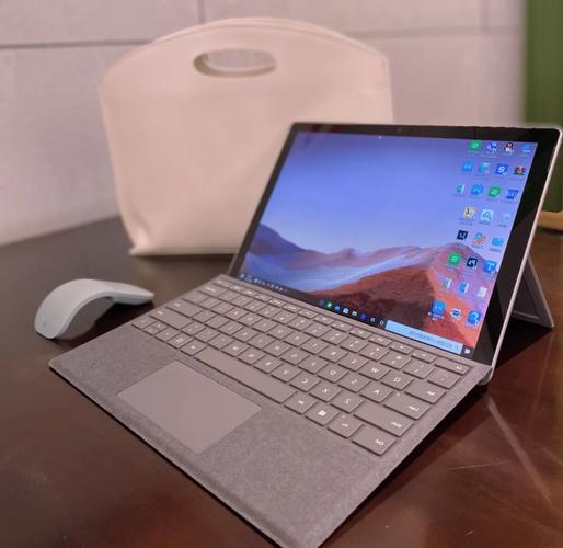 笔记本和超级本哪个好