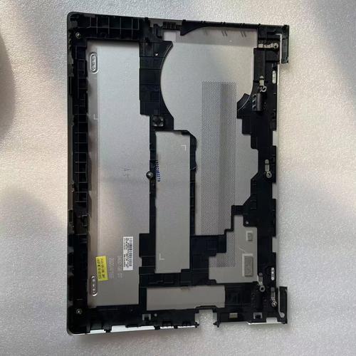 如何拆开惠普笔记本的后盖板