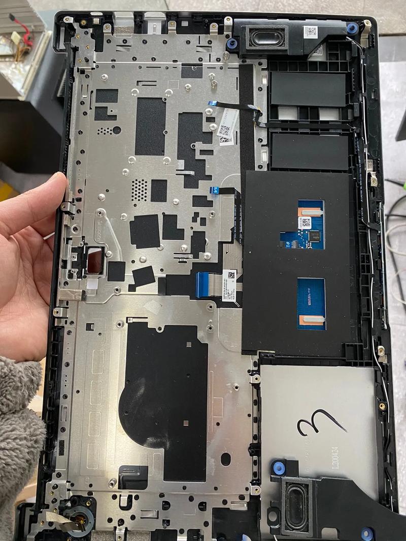 笔记本键盘坏了,修一修需要多少钱