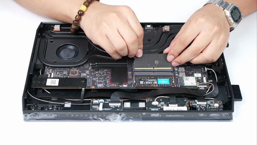 拆电脑干什么不要的电脑拆下来的内存条和硬盘可以用来干什么