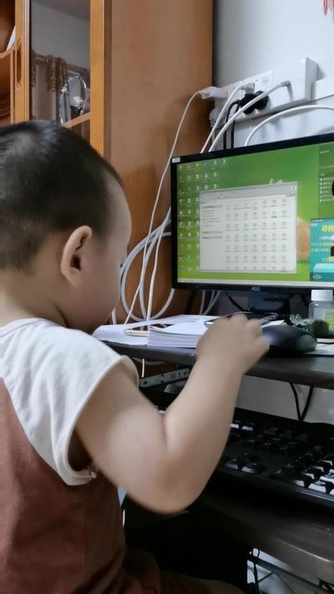 ...安装电脑对孩子怎么样孩子在读小学五年级有必要给他买一台电脑吗