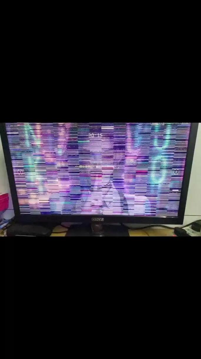 电脑出现花屏死机怎么解决?