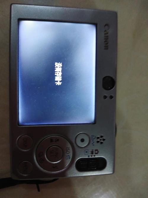 佳能单反可以不插内存卡,外接设备储存吗