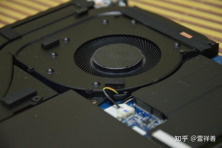 r9000p玩炉石风扇声音好大