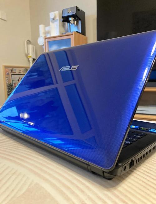 我华硕K42JC的本本CPU的温度为什么一直都在70以上,求解释