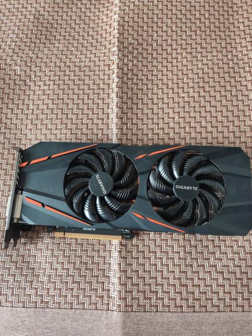 760显卡2g吃鸡80度正常不