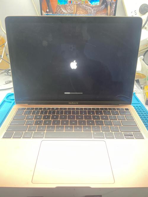 维修熊:苹果笔记本电源指示灯不亮开不了机是怎么回事?