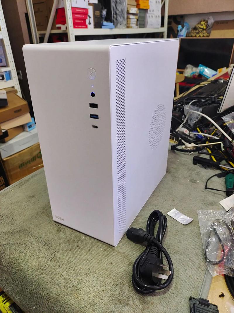 台式电脑小机箱好吗电脑主机小机箱好还是大机箱好