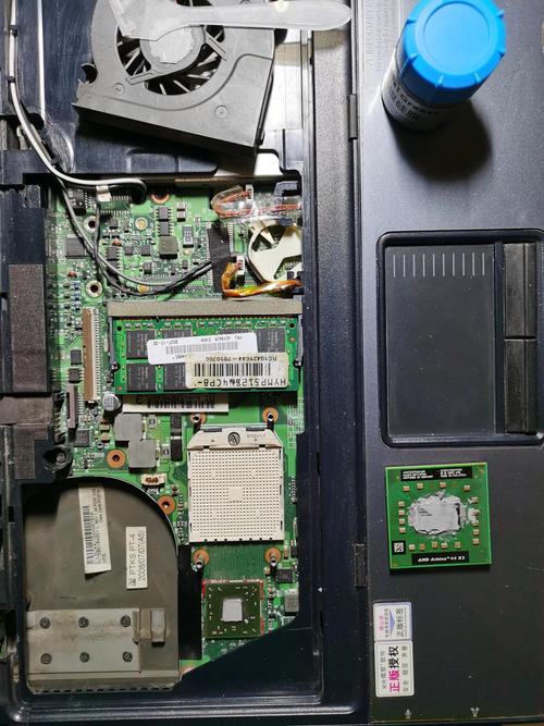 hp6515b笔记本内存条怎么装