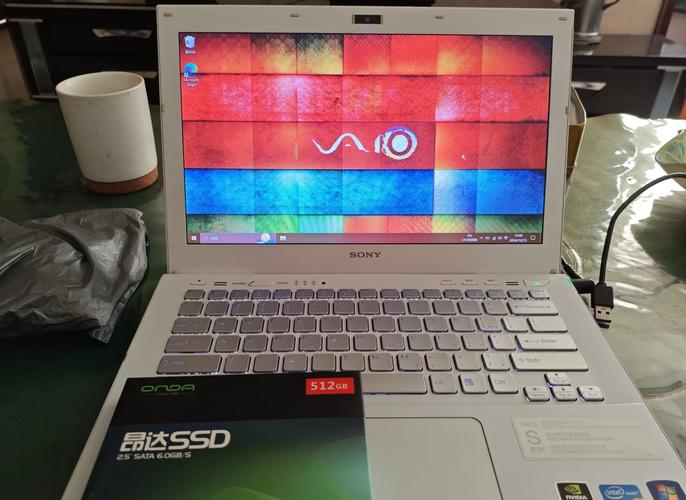 索尼Y218EC/G索尼Y218EC/G显示屏