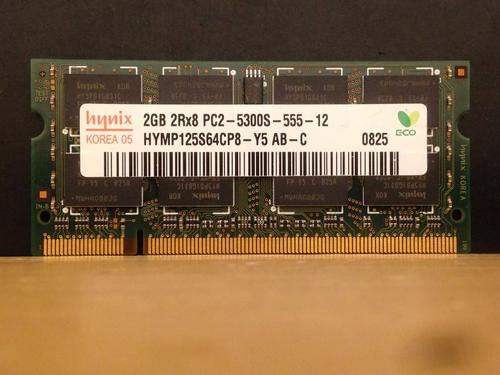 华硕F83CR的内存是多少???