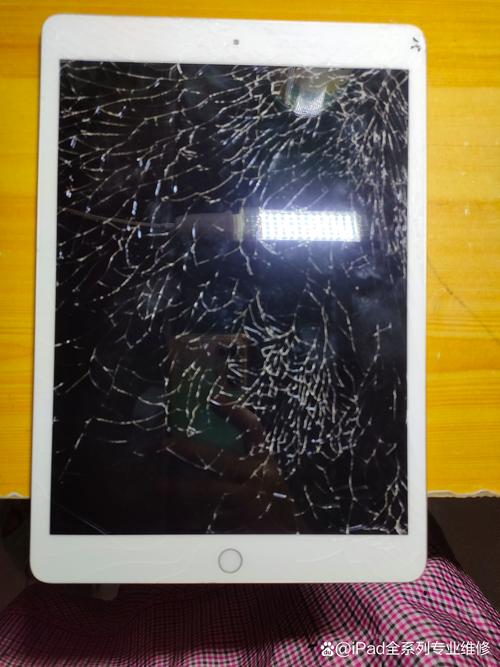 平板内屏坏了修好要价钱