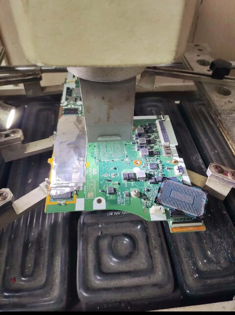 联想台式电脑保修多久?