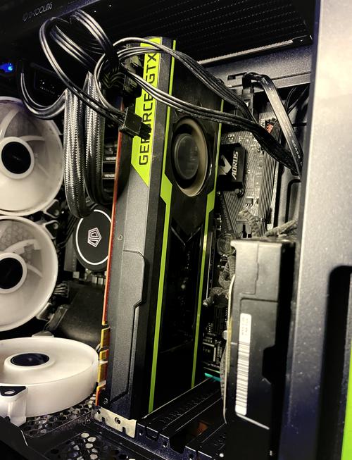 为什么我的GTX1080显存只有1251MHz