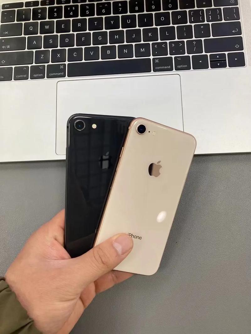 苹果8和苹果6s,哪个更值得买