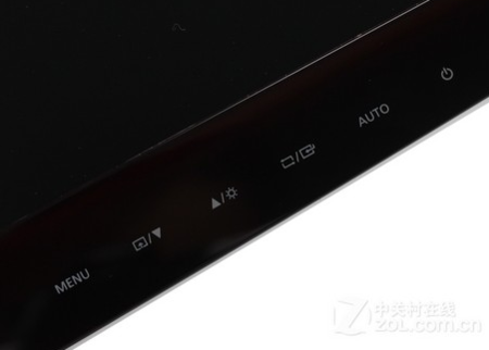 这个三星电脑的开关在哪呢,上面就有五个点?