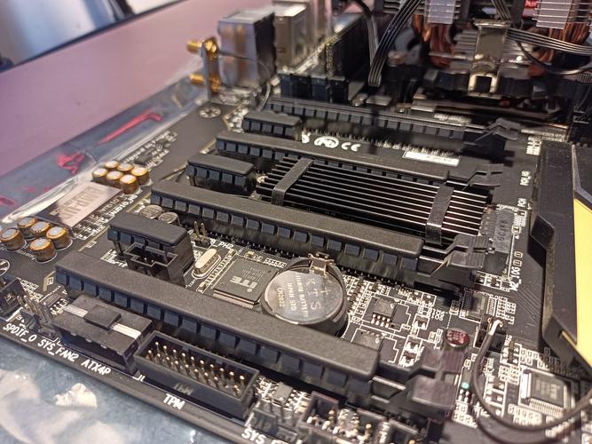 一个无线网卡两台电脑如何让两台台式电脑共用一个电脑的无线网卡...