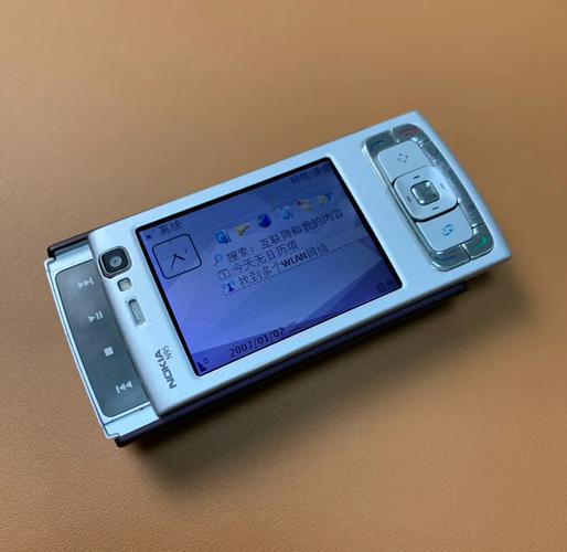 诺基亚N95磁铁装在什么地方