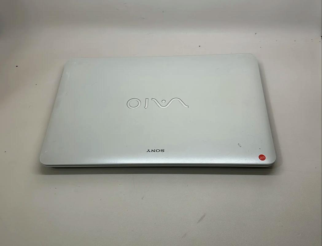 哪些索尼笔记本电脑采用酷睿i5处理器且性价比较高?