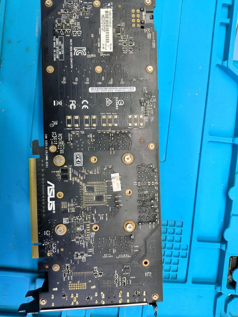 电脑显卡坏了,换显卡大概需要多少钱?