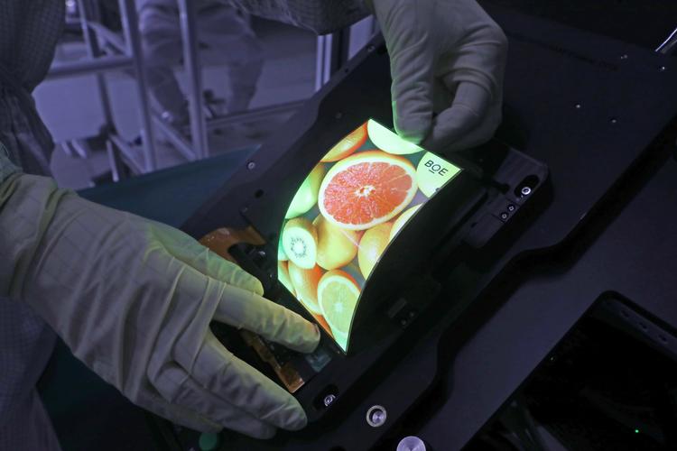 京东方的OLED屏幕到底怎么样?