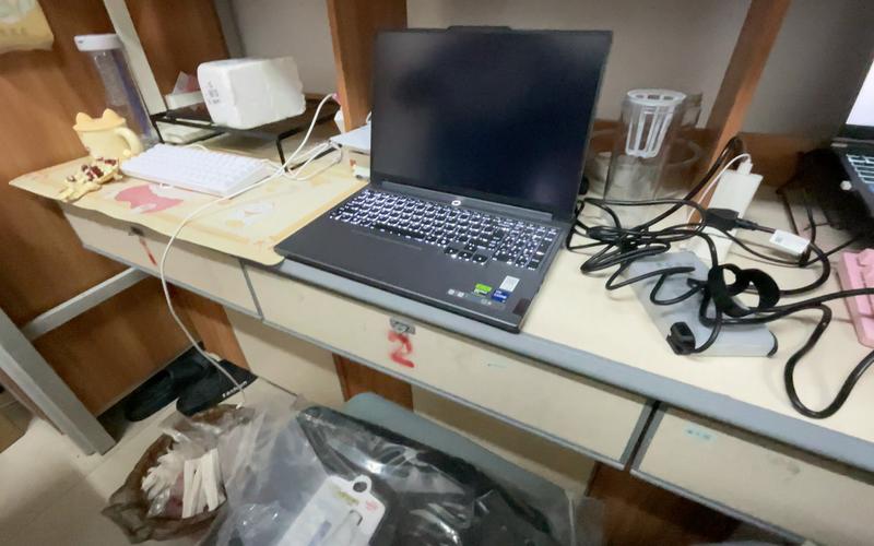 同样配置的台式电脑和笔记本电脑性能差距大吗?