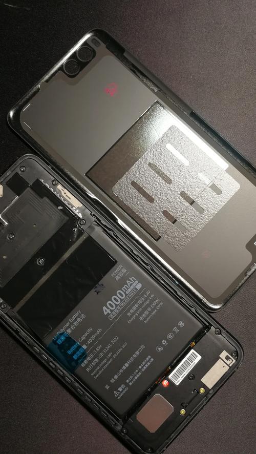 小米note3后面玻璃碎了换一个大概得多少钱