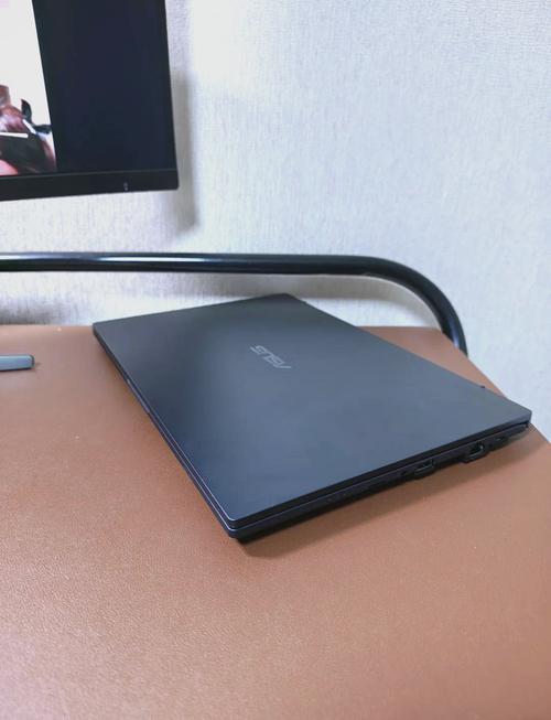 华硕x42j笔记本的配置参数是什么?