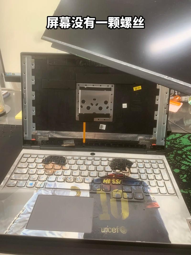 iphone11换屏多少钱,换内屏还是外屏呢?