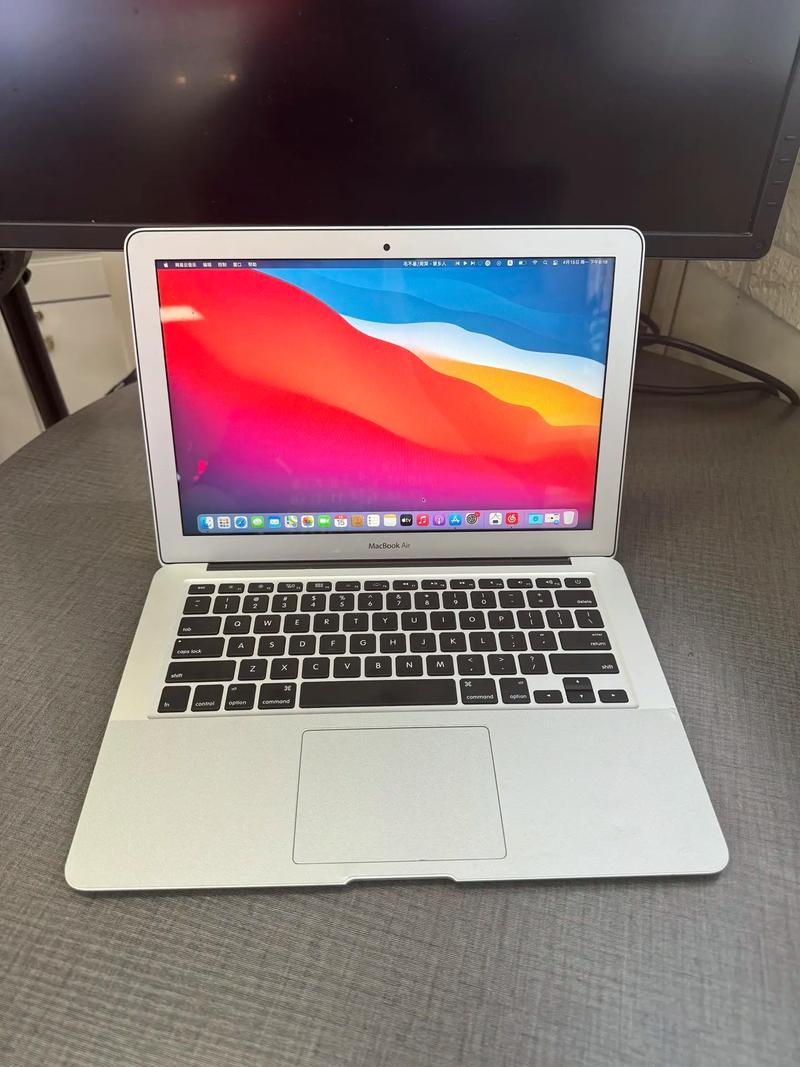 苹果笔记本哪一款玩游戏比较好?