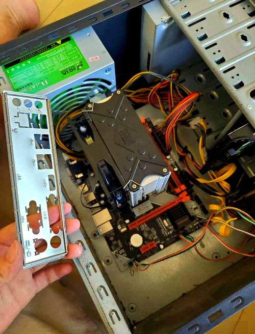 旧电脑升级,如果只换cpu主板内存提升大不大?