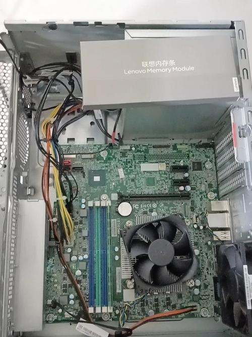 家里的一台老古董了,求大神解释换换内存条电脑运行会变快