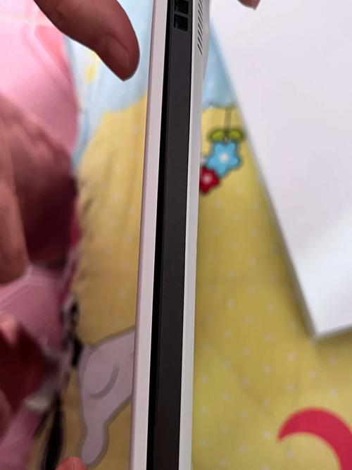 笔记本怎么清理灰尘?