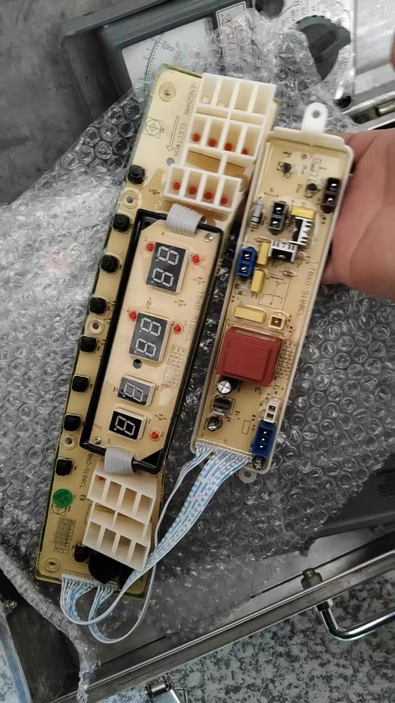 小天鹅电脑板多少钱小天鹅洗衣机更换电脑板多少钱