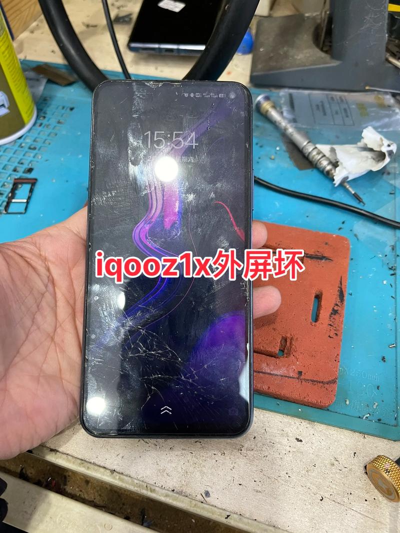 去手机店修vivoiqooneo原产屏多少钱?