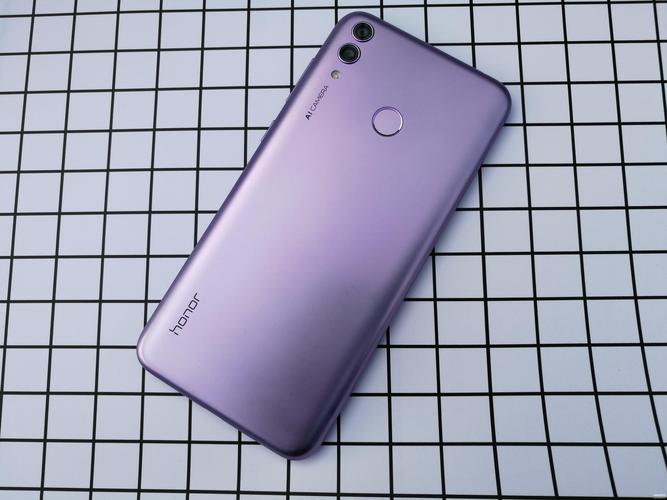 荣耀畅玩8c有几种颜色