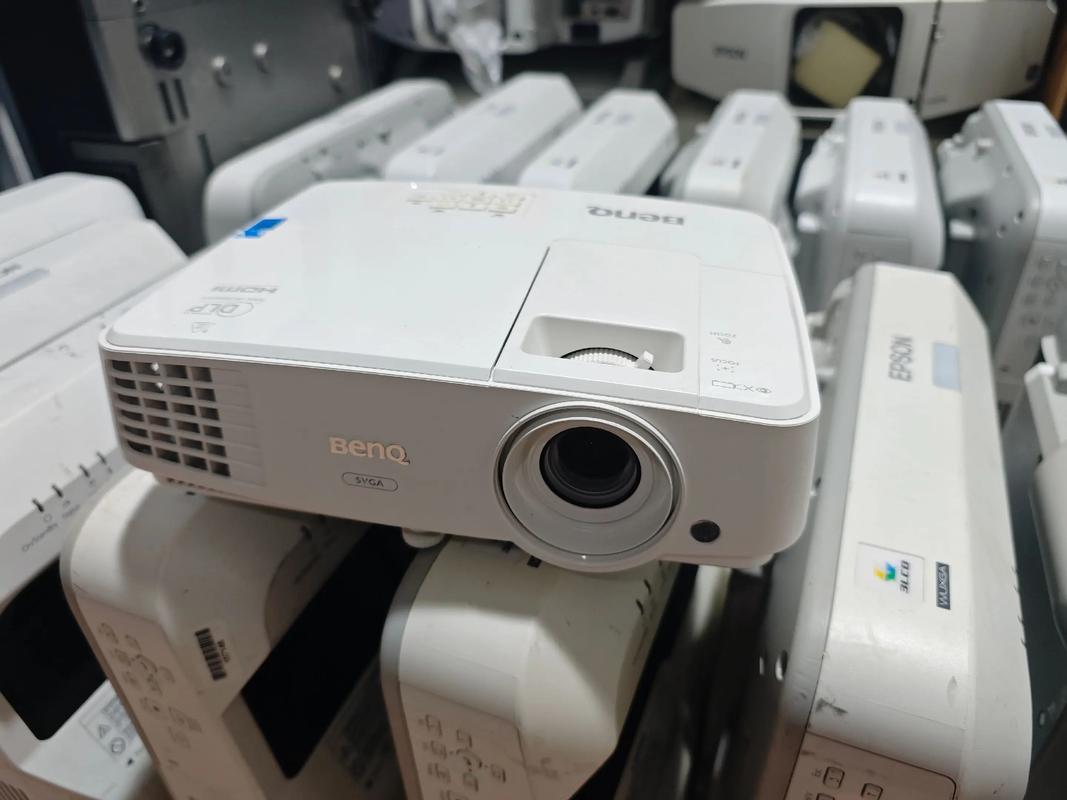 明基投影仪怎么无线连接电脑