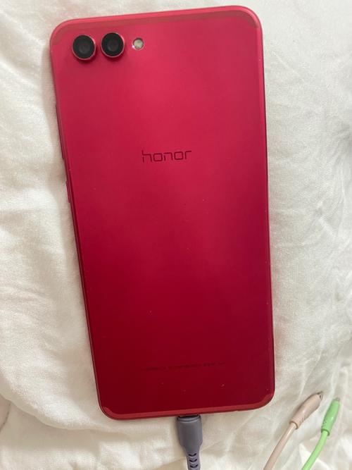 换荣耀v10屏幕多少钱