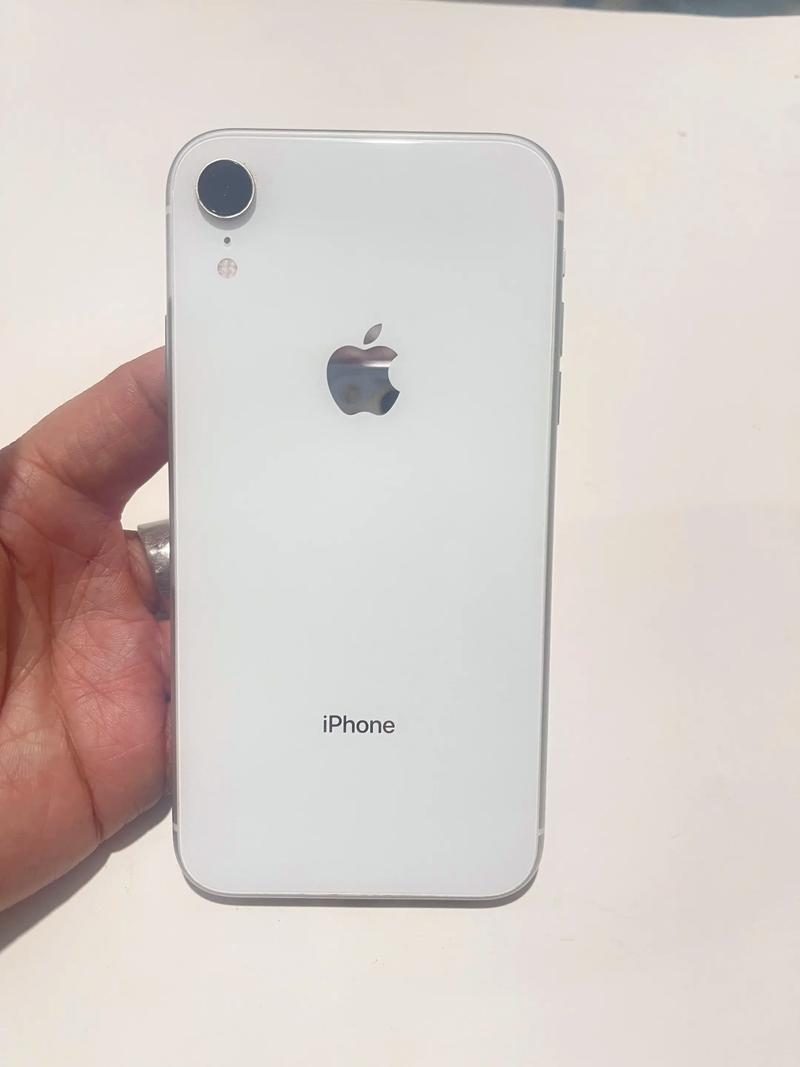 苹果xr128g售价多少钱?苹果xr怎么样好不好用