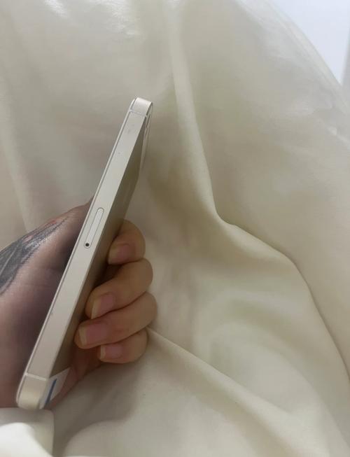 苹果5S用的是什么通信网络?2G,3G还是4G,还是都可以呢?移动联通电信三种...