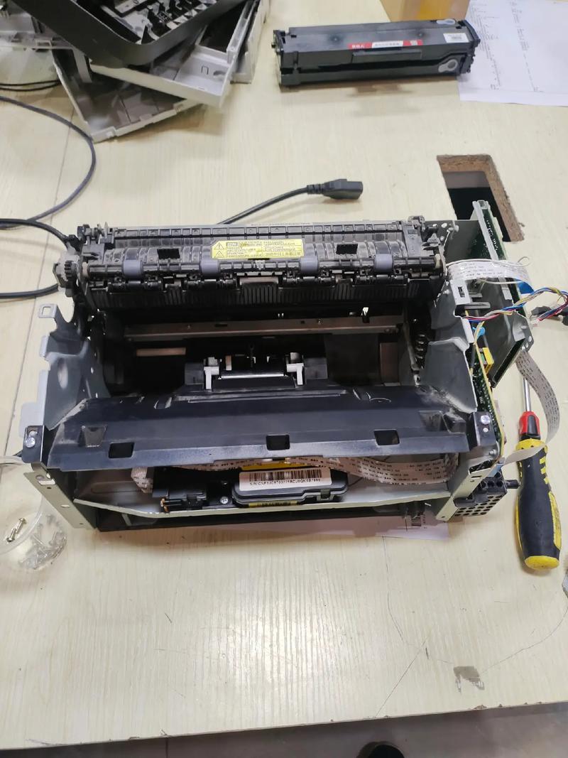 三星SCX4623FH打印机怎么给硒鼓加粉?