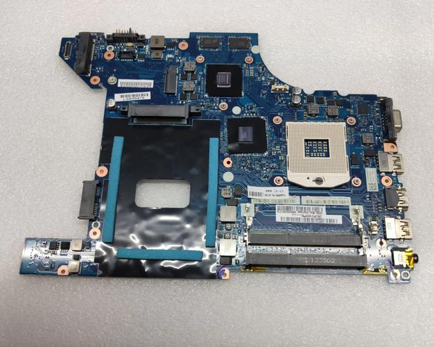 联想e530能玩csol吗,卡不卡??还有e470是一款商务本,看电影打游戏都怎么...