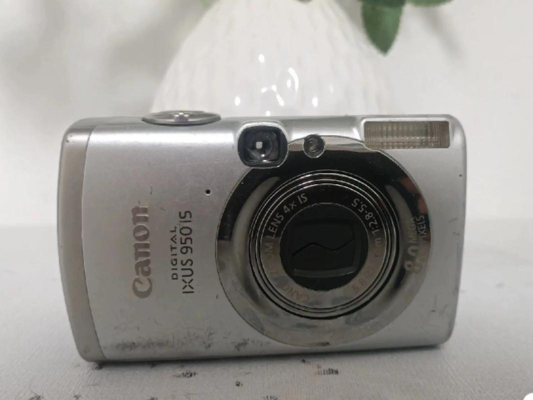 作为单位日常用,尼康、SONY、奥林巴斯那一种品牌的相机更适合一些...