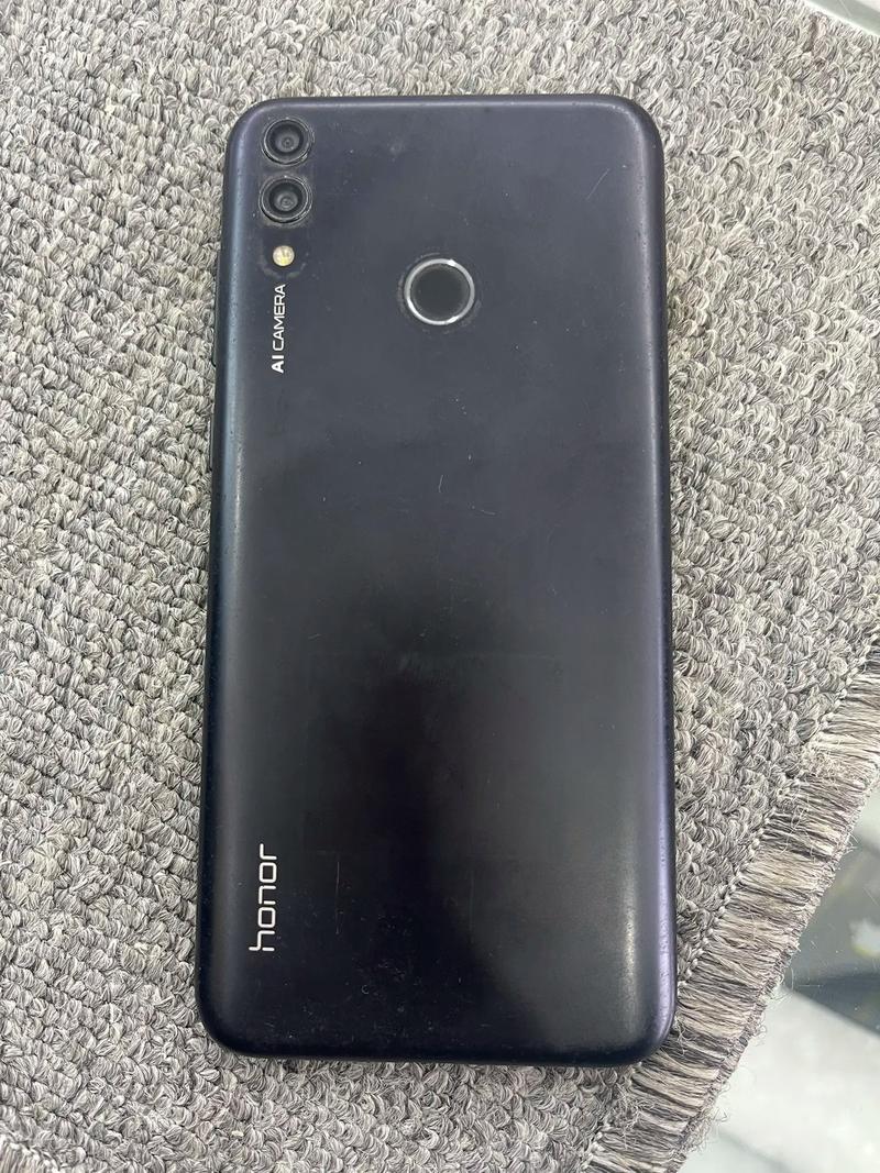 honor8c是什么型号