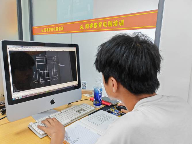 学习cad等建筑工程机械制图等专业选什么笔记本电脑比较好?