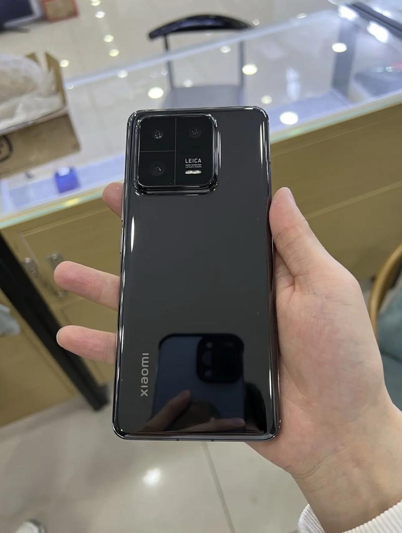 小米13和小米13pro选哪个?