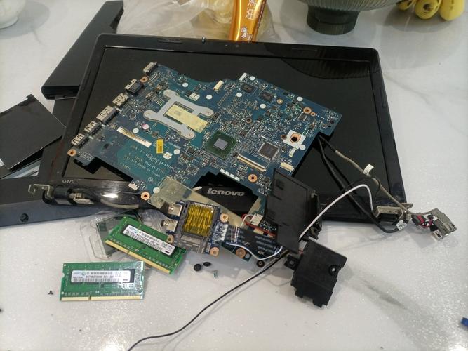 联想Z470笔记本,把光驱换成固态硬盘,128G大小,接口规格?