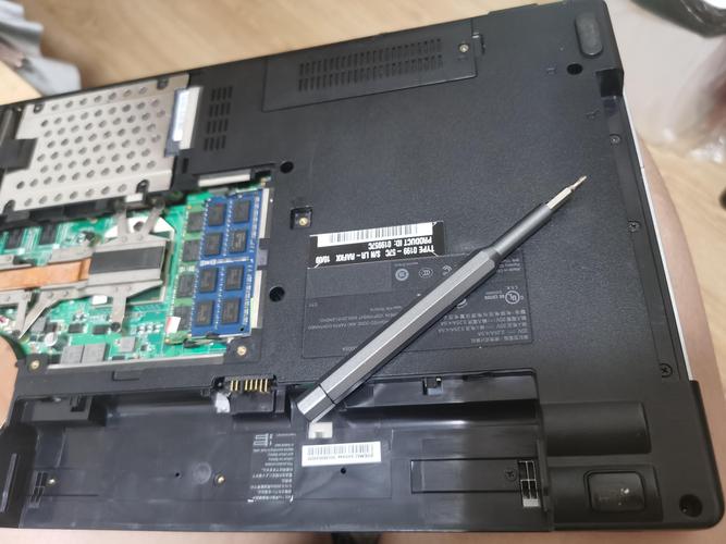 联想e400579a84几个内存卡槽